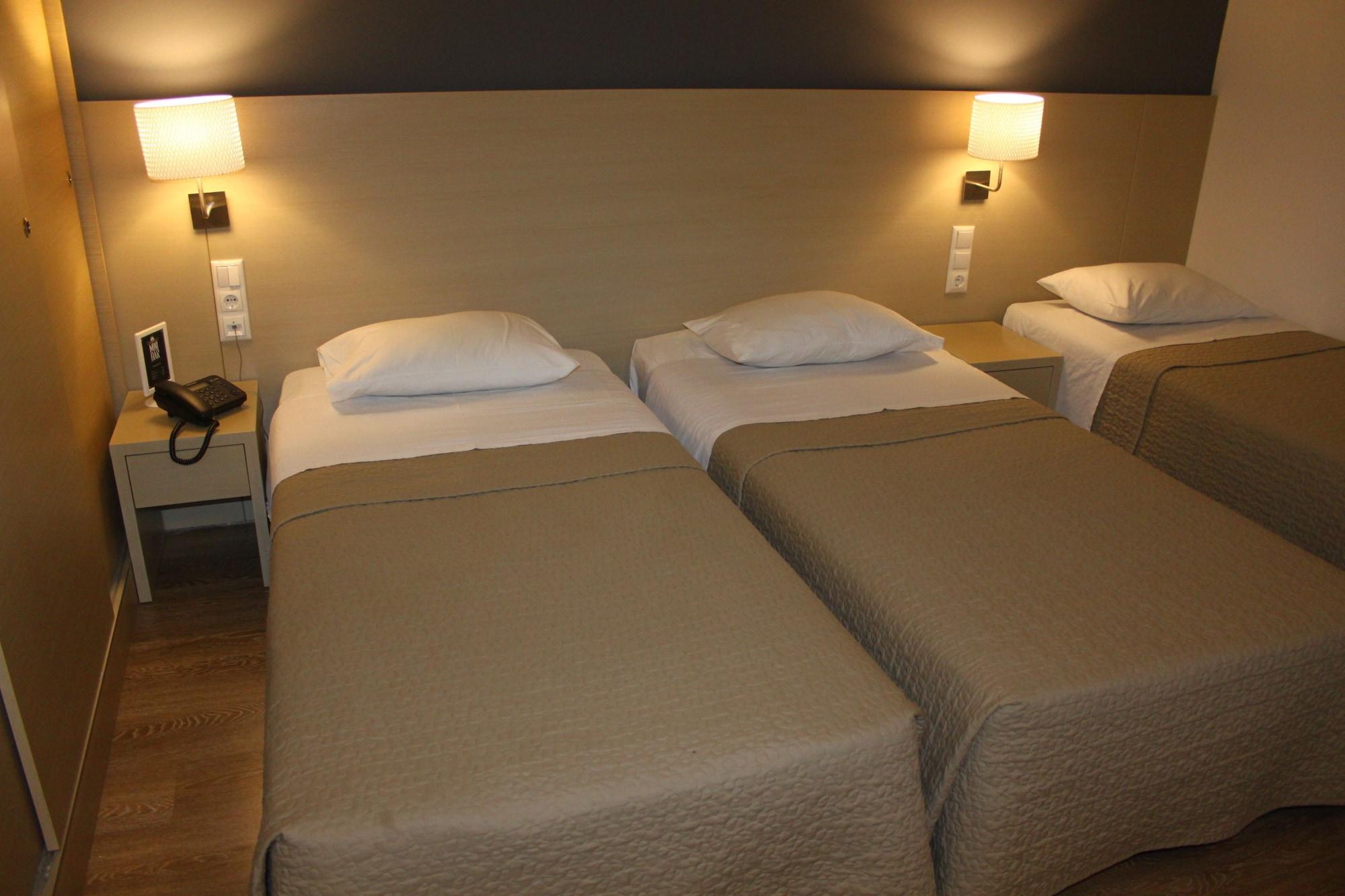 Dionisos Hotel Larissa Zewnętrze zdjęcie
