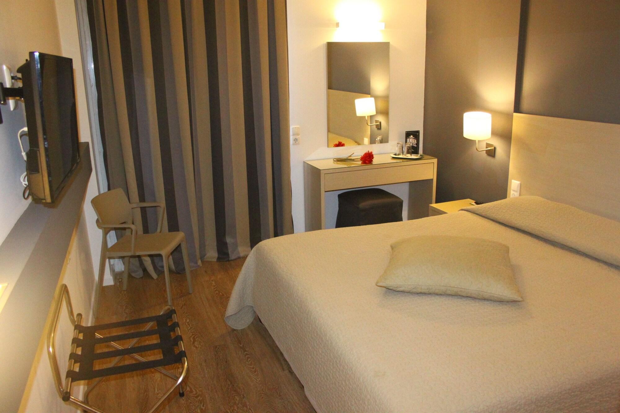 Dionisos Hotel Larissa Zewnętrze zdjęcie